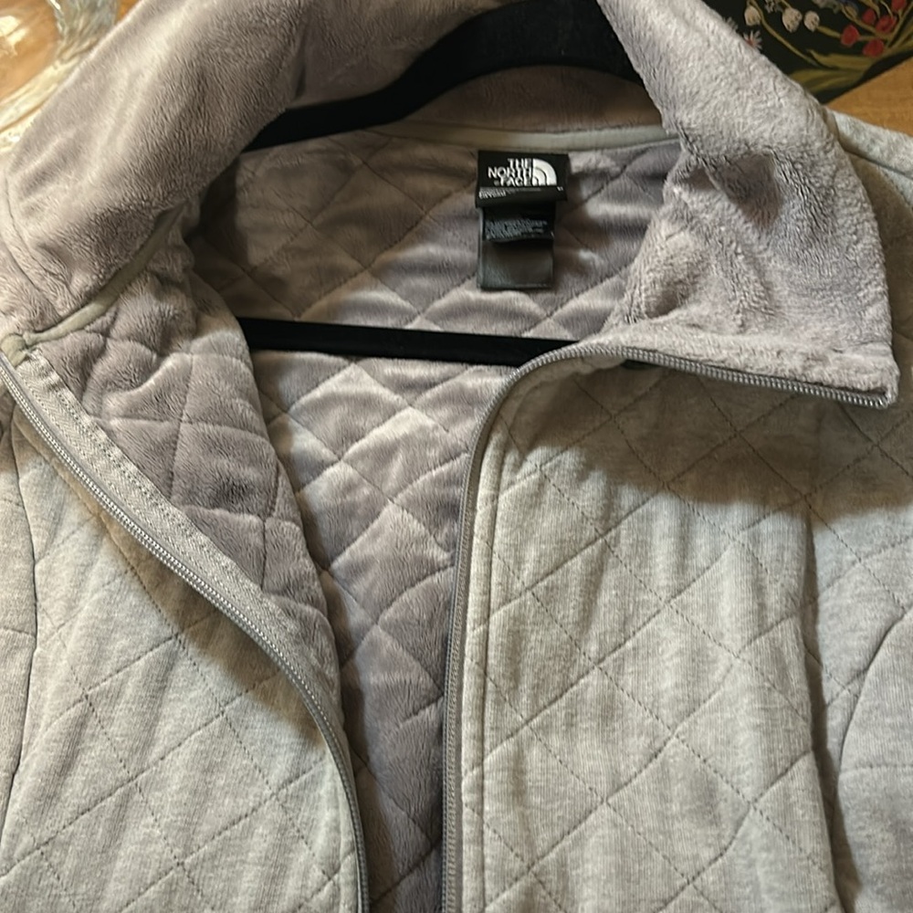 Unique Northface Quilted Jacket View 4